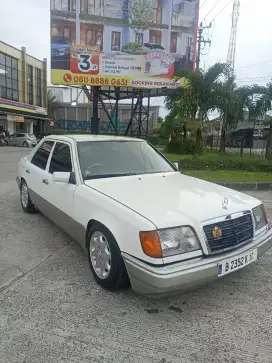 W124 Boxer E220 Manual