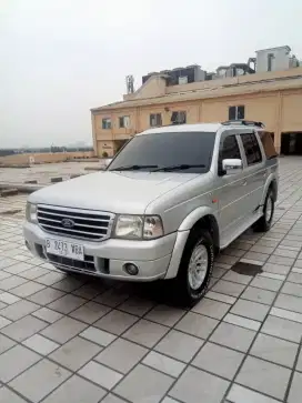 Ford Everest XLT TDI Matic 2004