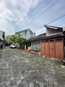 Dijual Tanah & Bangunan Rumah Dalam Perumahan Area Kampus UPN
