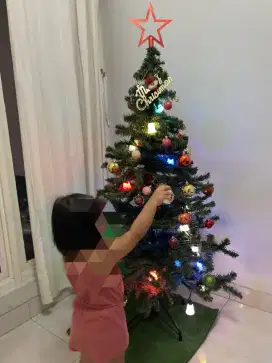 Pohon Natal + Lampu + Dekorasi