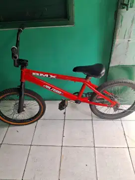 Sepeda Bmx Polygon