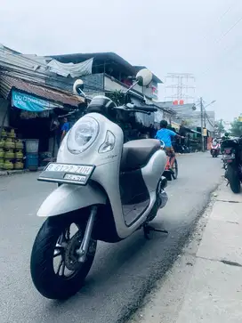 NEW SCOOPY PRESTGE