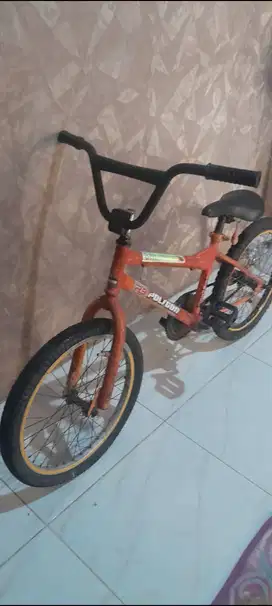 Sepeda BMX Bekas