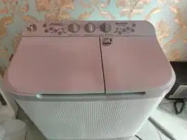 Mesin cuci sharp dua tabung layak pakai NEGO