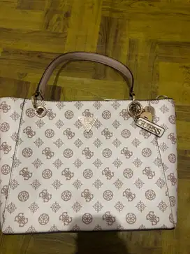 Preloved tas guess