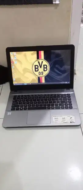 Di jual laptop Asus X411U