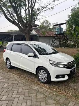 New Mobilio E-CVT 2017 Putih | MATIC