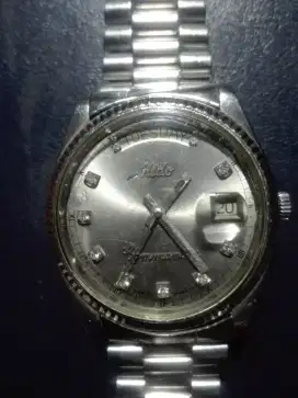 Jam Mido Kuno Comander President.