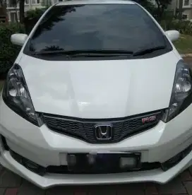 Jazz rs matic putih