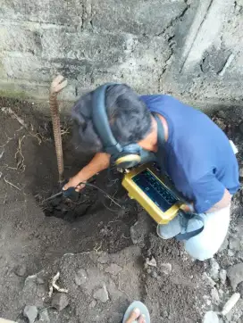 Jasa pipa bocor menggunakan alat deteksi digit