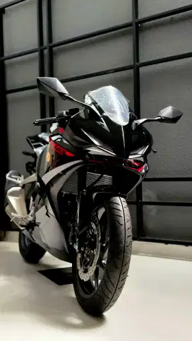 CBR250RR Black Freedom Brand New 2025