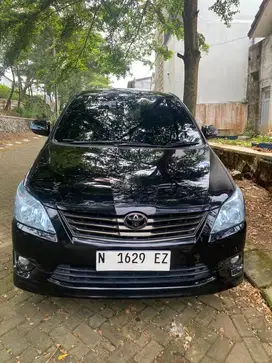 Innova G Luxury MT
