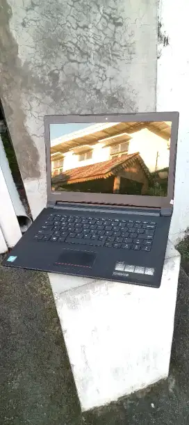 Laptop Lenovo Slim