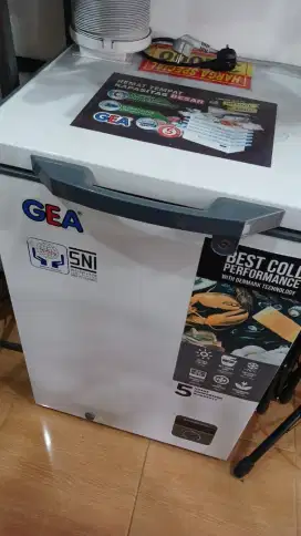 Freezer Gea AB108R 100L