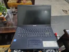 Laptop Asus vivobook E410MA