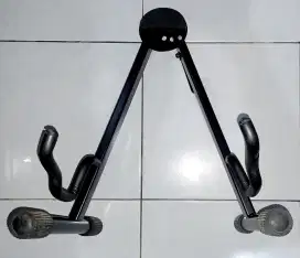 GUITAR STANDING HOLDER