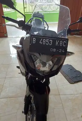 Kawasaki versy 2500cc, seperti baru ,gak pernah dipakai km 2500.platB