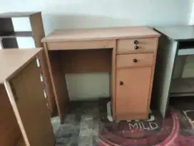 Jual cepat Meja lemari belajar masih bagus
