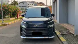 [ LOW KM ] Toyota All New Voxy 2.0 TSS Black on Black 2023/2024