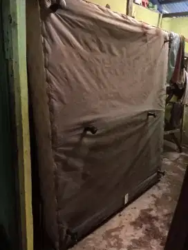 Di jual dipan alas untuk kasur springbed ukuran 180x200 ori dan asli