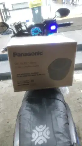 PANASONIC SR HL151KSR Digital Rice Cooker Low Carbo 1.5 Liter 1200watt