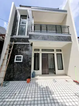 Disewakan Rumah kondisi rapih di Regensi Melati Mas.
