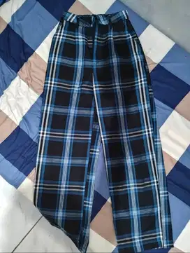 CELANA TARTAN H&M