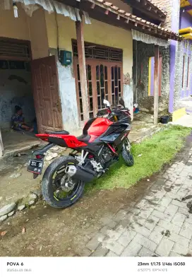 Honda CBR 150 R tahun 2021