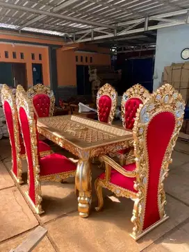 Kursi makan wayang