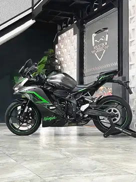 KAWASAKI ZX-25R SE tahun 2023