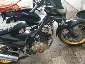 Dijual Cepat Suzuki. Satria F 150 hitam 2011 BisaTukarMio