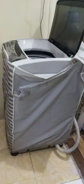 Mesin cuci sharp 95% mulus, jarang di pake, semua ory