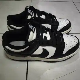 Nike Dunk Low Panda Size 40 (25 cm)