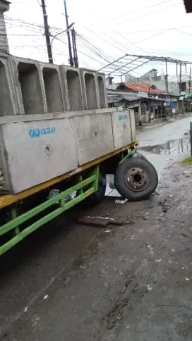 Mekanik panggilan untuk truk dan forklift
