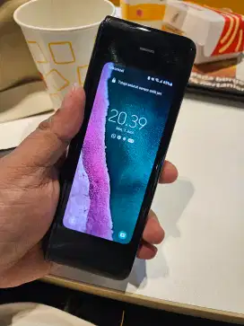 SAMSUNG Galaxy Fold ( Z fold 1 ) siap pakai manis bgt minusnya