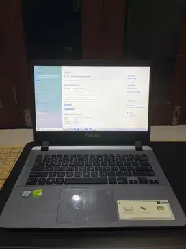 Asus Intel(R) Core(TM) i7