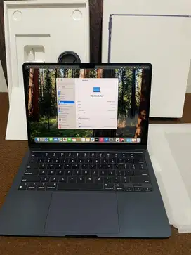 Macbook Air M3 13 inch 8/256 iBox Lengkap