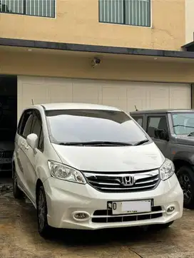 Honda Freed 2013 Bensin