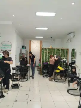 Take Over Salon Kecantikan Graha raya Tangerang
