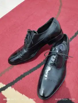 Sepatu Pantofel Balenciaga size 39 hitm