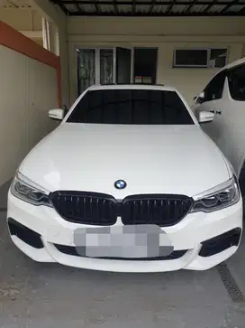 BMW 530i (2019) Rp 650.000.000
