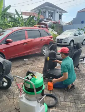 Cuci Jok Mobil Panggilan