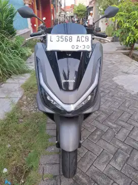 Pcx ABS 2025 km 4000 kondisi 99% seperti baru samsat manyar