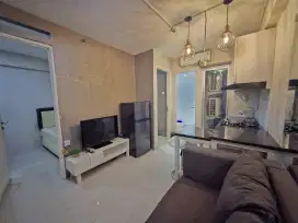 Disewakan 2BR Furnished Tower Flamboyan Lt. 27