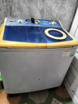 Mesin cuci bekas