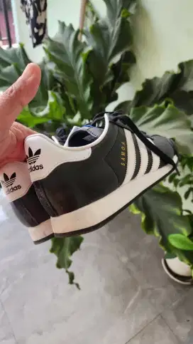 Adidas Samoa Hitam Putih