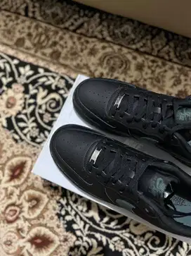 NIKE AIR FORCE 1 '07 BLACK/VINTAGE GREEN ORIGINAL 100% NIKE