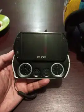 PSP Go - Hitam 16gb (minus)