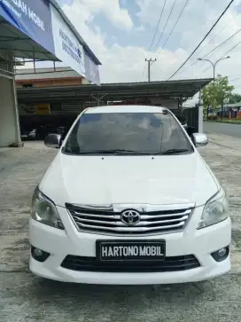 Innova G 2.0 AT 2012