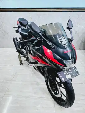 Suzuki GSX 150R 2019 hitam dop